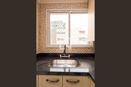 Apartamento para alugar com 65m², 2 quartos e 2 vagas Apartamento para alugar com 65m², 2 quartos e 2 vagasCozinha