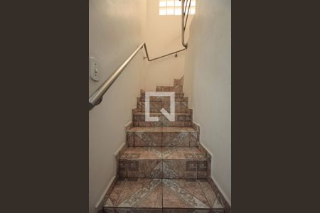 Escada de casa à venda com 3 quartos, 180m² em Cidade Martins, Guarulhos