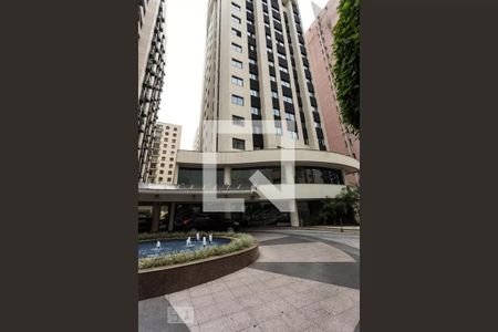 Studio à venda com 32m², 1 quarto e 1 vaga Studio à venda com 32m², 1 quarto e 1 vagaFachada