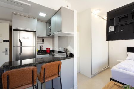 Studio à venda com 32m², 1 quarto e 1 vaga Studio à venda com 32m², 1 quarto e 1 vagaStudio