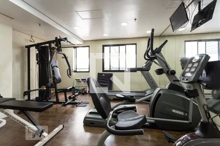 Studio à venda com 32m², 1 quarto e 1 vaga Studio à venda com 32m², 1 quarto e 1 vagaÁrea comum - Academia