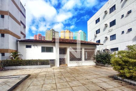 Casa para alugar com 421m², 5 quartos e 4 vagasFachada