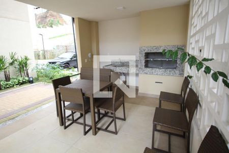 Apartamento para alugar com 32m², 2 quartos e sem vagaÁrea comum - Churrasqueira