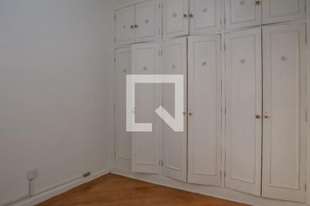 Casa à venda com 180m², 3 quartos e sem vaga Casa à venda com 180m², 3 quartos e sem vagaQuarto 1