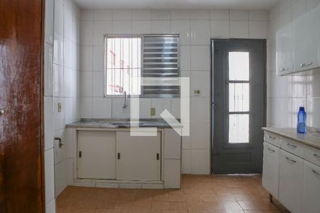 Casa à venda com 180m², 3 quartos e sem vaga Casa à venda com 180m², 3 quartos e sem vagaCozinha