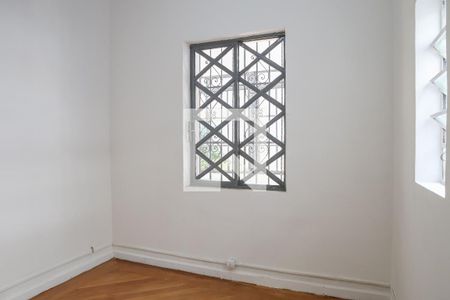 Casa à venda com 180m², 3 quartos e sem vaga Casa à venda com 180m², 3 quartos e sem vagaQuarto 1