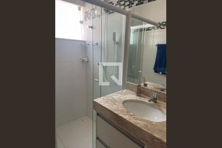 Casa para alugar com 680000m², 3 quartos e 10 vagas Casa para alugar com 680000m², 3 quartos e 10 vagasBanheiro