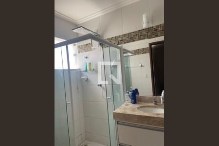 Casa para alugar com 680000m², 3 quartos e 10 vagas Casa para alugar com 680000m², 3 quartos e 10 vagasBanheiro da Suíte