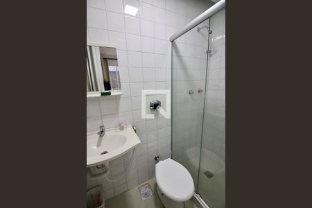 Apartamento à venda com 83m², 3 quartos e 1 vaga Apartamento à venda com 83m², 3 quartos e 1 vagaBanheiro da Suíte 2