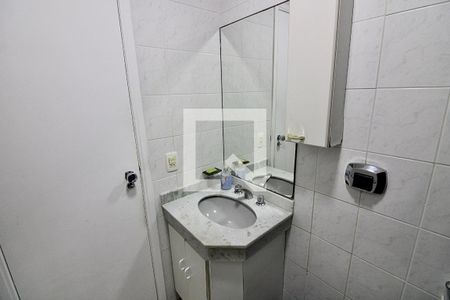 Apartamento à venda com 83m², 3 quartos e 1 vaga Apartamento à venda com 83m², 3 quartos e 1 vagaBanheiro da Suíte 1