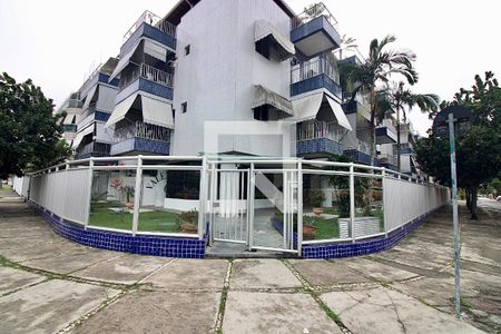 Apartamento à venda com 83m², 3 quartos e 1 vaga Apartamento à venda com 83m², 3 quartos e 1 vagaFachada