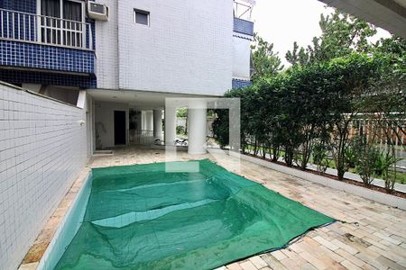 Apartamento à venda com 83m², 3 quartos e 1 vaga Apartamento à venda com 83m², 3 quartos e 1 vagaÁrea comum - Piscina