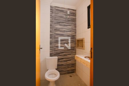 Banheiro da Suite de apartamento à venda com 2 quartos, 47m² em Parque das Nações, Santo André