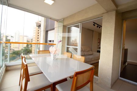 Varanda de apartamento à venda com 1 quarto, 65m² em Jardim Vila Mariana, São Paulo