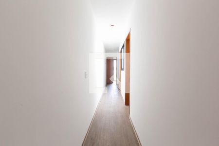 Casa à venda com 120m², 3 quartos e 2 vagas Casa à venda com 120m², 3 quartos e 2 vagasCorredor