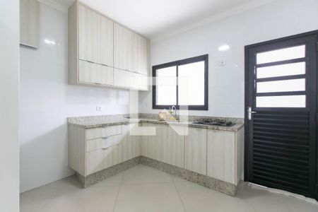 Casa à venda com 120m², 3 quartos e 2 vagas Casa à venda com 120m², 3 quartos e 2 vagasCozinha - Armários