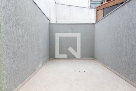 Casa à venda com 120m², 3 quartos e 2 vagas Casa à venda com 120m², 3 quartos e 2 vagasQuintal