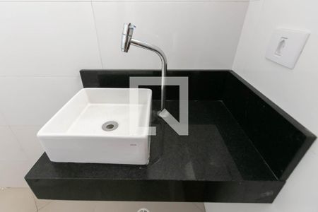 Casa à venda com 120m², 3 quartos e 2 vagas Casa à venda com 120m², 3 quartos e 2 vagasDetalhe banheiro