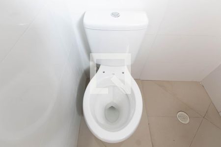 Casa à venda com 120m², 3 quartos e 2 vagas Casa à venda com 120m², 3 quartos e 2 vagasDetalhe banheiro