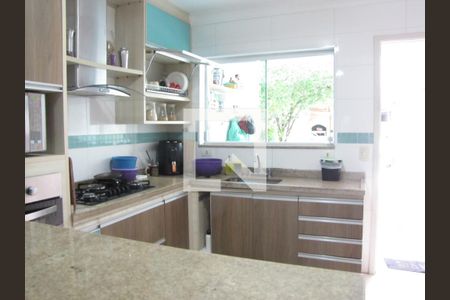 Casa para alugar com 148m², 3 quartos e 2 vagasCozinha