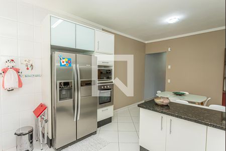 Casa à venda com 240m², 3 quartos e 3 vagasCopa e cozinha