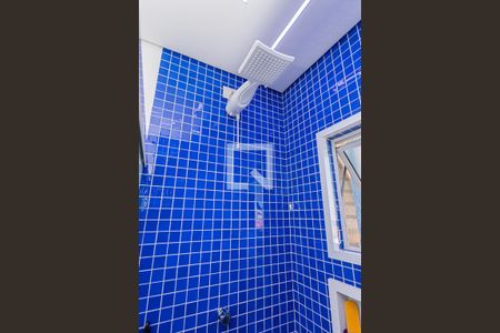 Casa à venda com 240m², 3 quartos e 3 vagasBanheiro suite 2