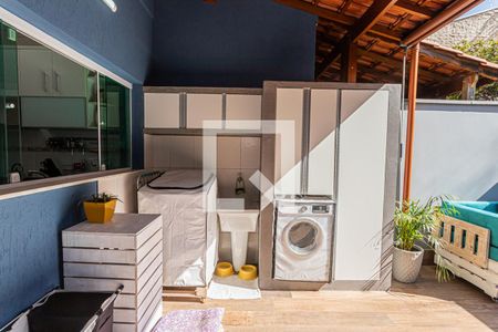 Casa à venda com 240m², 3 quartos e 3 vagasÁrea de serviço e espaço gourmet