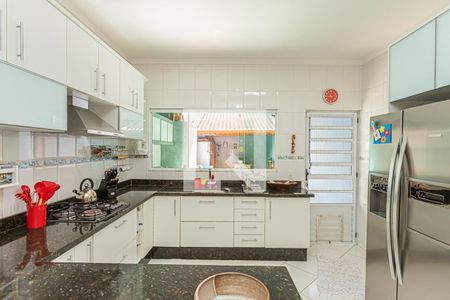 Casa à venda com 240m², 3 quartos e 3 vagasCopa e cozinha