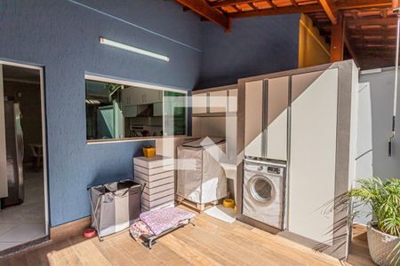 Casa à venda com 240m², 3 quartos e 3 vagasÁrea de serviço e espaço gourmet