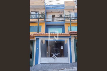 Casa à venda com 240m², 3 quartos e 3 vagasFachada