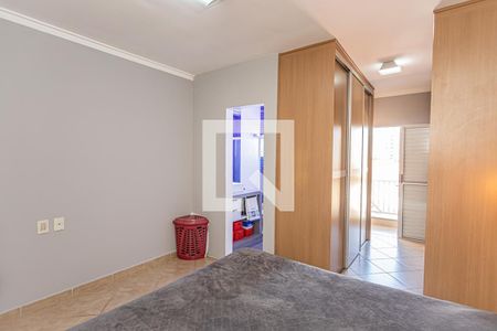 Casa à venda com 240m², 3 quartos e 3 vagasSuite 2