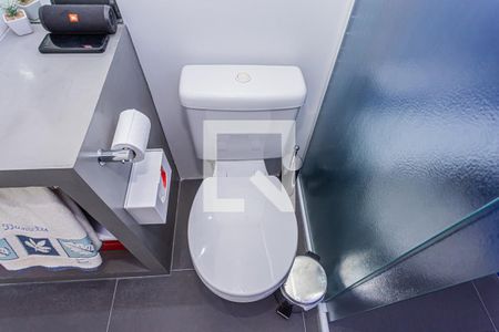 Casa à venda com 240m², 3 quartos e 3 vagasBanheiro suite 2