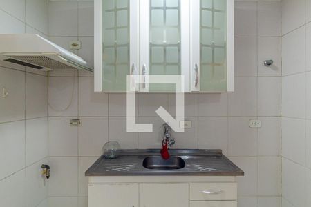 Cozinha de apartamento para alugar com 1 quarto, 40m² em Santa Cecília, São Paulo