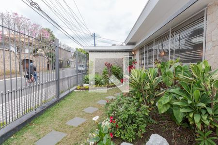 Casa à venda com 268m², 4 quartos e 3 vagasQuintal