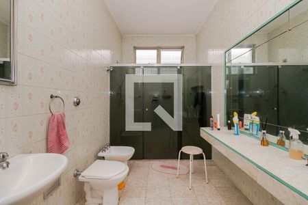 Casa à venda com 268m², 4 quartos e 3 vagasBanheiro 