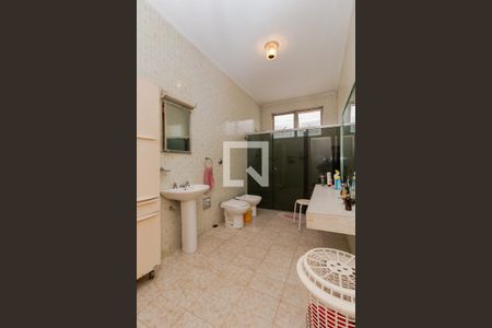 Casa à venda com 268m², 4 quartos e 3 vagasBanheiro 