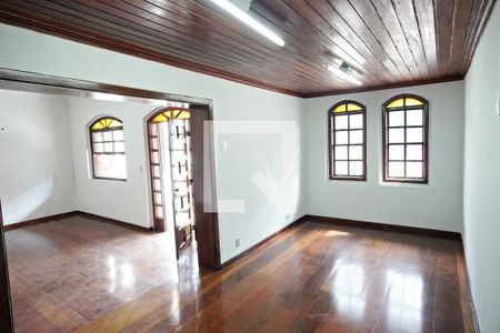 Casa para alugar com 250m², 4 quartos e 2 vagasSala 2