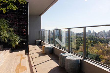 Studio à venda com 2552m², 1 quarto e 1 vaga Studio à venda com 2552m², 1 quarto e 1 vagaTerraço