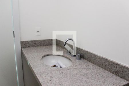 Banheiro de kitnet/studio à venda com 1 quarto, 2552m² em Farroupilha, Porto Alegre