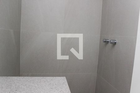 Banheiro de kitnet/studio à venda com 1 quarto, 2552m² em Farroupilha, Porto Alegre