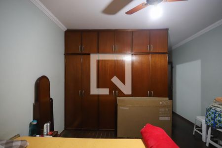 Casa à venda com 280m², 3 quartos e 3 vagasSuíte 1