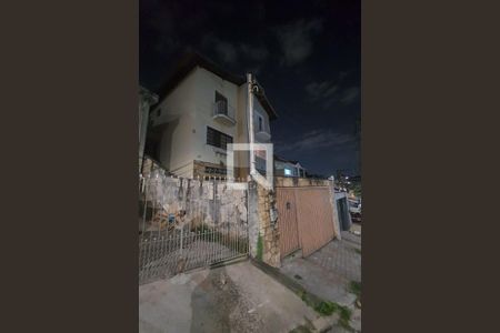 Casa à venda com 280m², 3 quartos e 3 vagasFachada