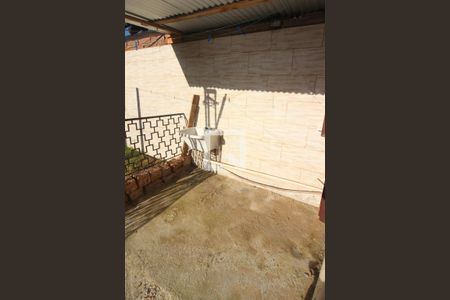 Casa para alugar com 40m², 2 quartos e 1 vagaÁrea de Serviço