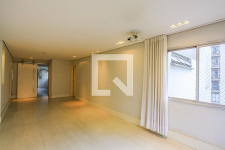 Apartamento à venda com 128m², 3 quartos e 2 vagas Apartamento à venda com 128m², 3 quartos e 2 vagasSala