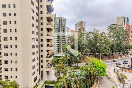 Apartamento à venda com 128m², 3 quartos e 2 vagas Apartamento à venda com 128m², 3 quartos e 2 vagasSala - Vista