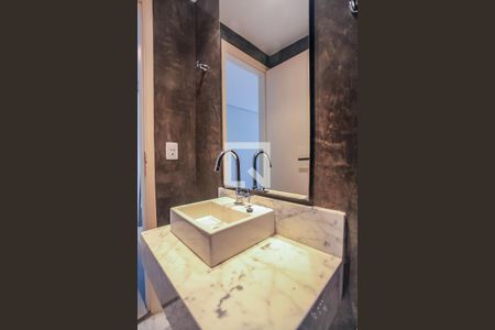 Apartamento à venda com 128m², 3 quartos e 2 vagas Apartamento à venda com 128m², 3 quartos e 2 vagasLavabo