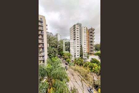 Apartamento à venda com 128m², 3 quartos e 2 vagas Apartamento à venda com 128m², 3 quartos e 2 vagasSala - Vista