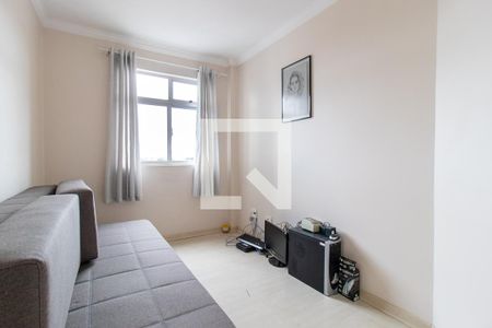 Quarto 2 de apartamento para alugar com 3 quartos, 60m² em Novo Mundo, Curitiba