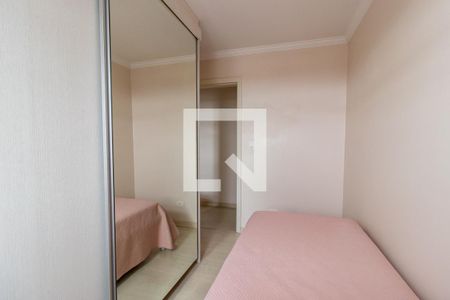 Quarto 1 de apartamento para alugar com 3 quartos, 60m² em Novo Mundo, Curitiba