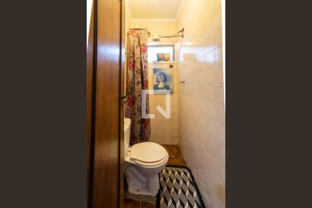 Casa à venda com 178m², 3 quartos e 3 vagasBanheiro da Área de serviço